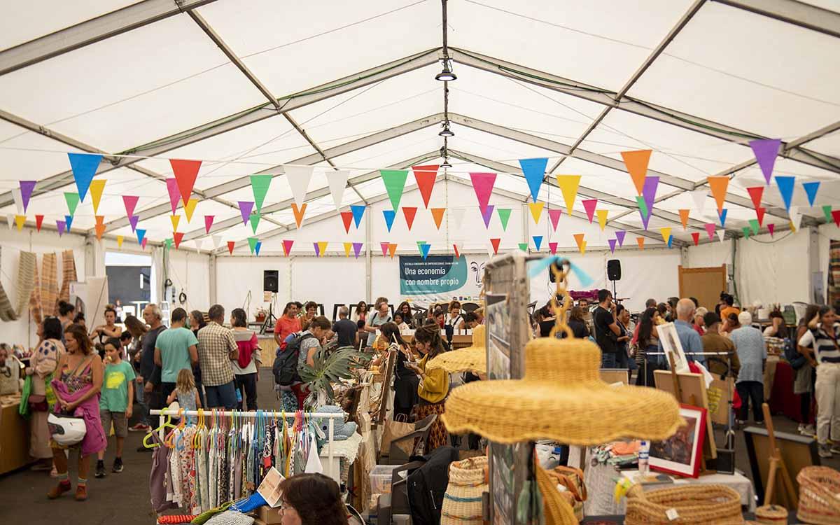 escuela-emprendedoras-Feria_ Canarias1 (1)