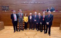 Les Corts aprueban la unión del COEV y del Colegio de Titulares Mercantiles