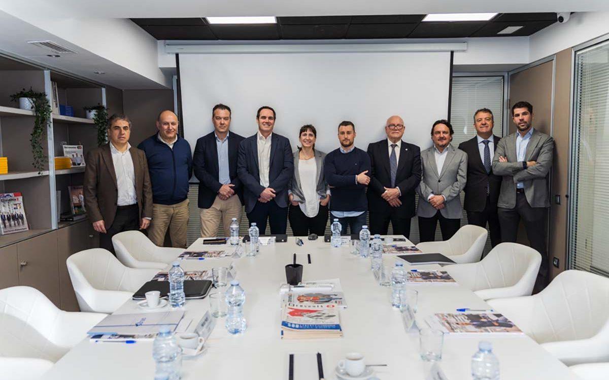 Mesa de Debate: Elsector del transporte y la logística18/02/2026