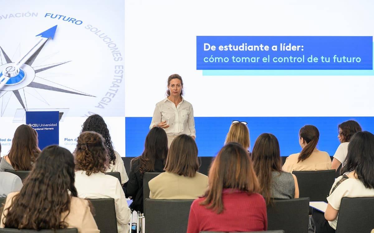 jornada De estudiante a líder: cómo tomar el control de tu futuro