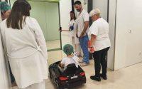 Aosom.es dona nuevos coches eléctricos al Hospital Sant Joan de Déu para mejorar la experiencia infantil