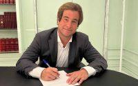 Miguel Gallut toma posesión como nuevo notario de Valencia