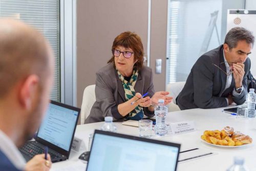 ECO260003 MESA-DE-DEBATE-ECO3-WEB-12