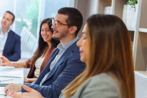 ECO260003 MESA-DE-DEBATE-ECO3-WEB-8