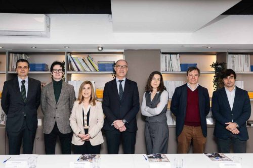 Fotografias MesaDebateEco3 020326-27