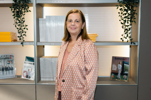 Fotografias MesaDebateEco3 220925-15